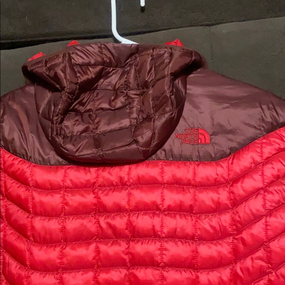 The North Face Jacket - Picture 4 of 8